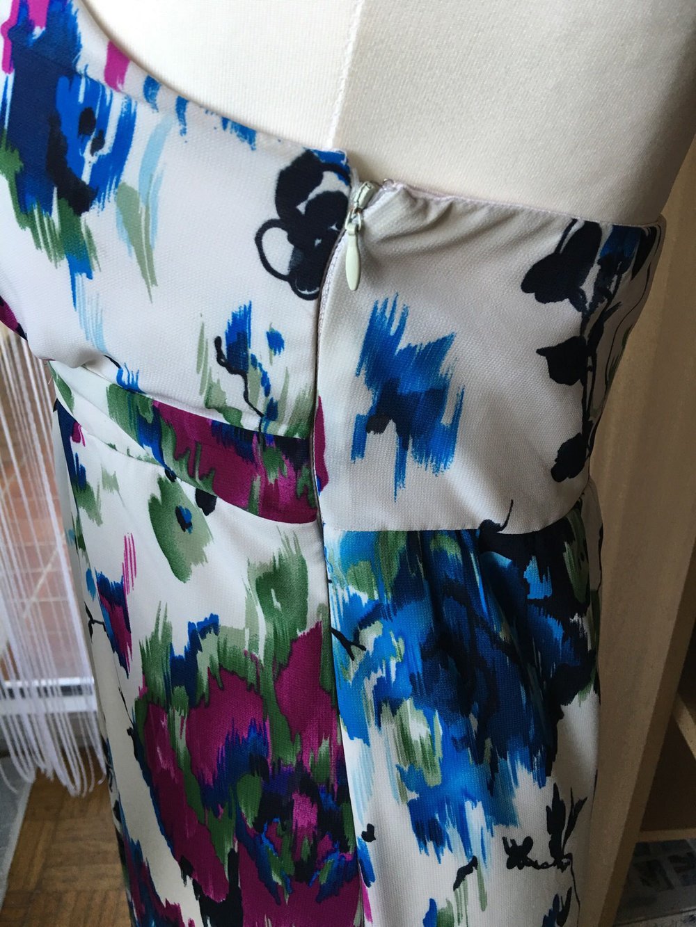 Hochwertiges Maxikleid im Blumenmuster