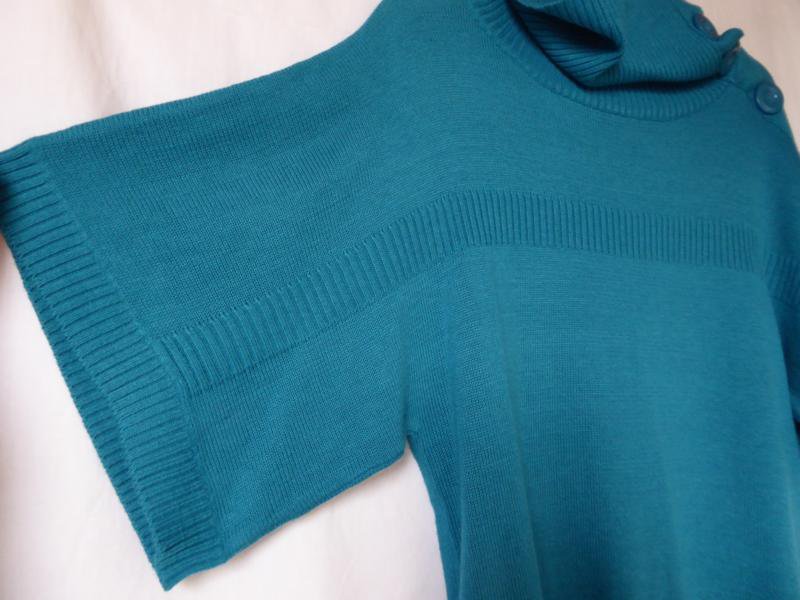 NEU: Blauer Halbarm-Rollkragen-Pullover von Vero Moda