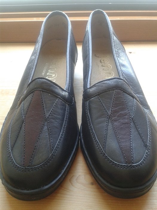 DDR Schuhe echtes Leder schwarz
