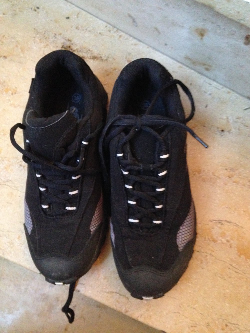 Schuh, Turnschuh, Sportschuh, Gr 38