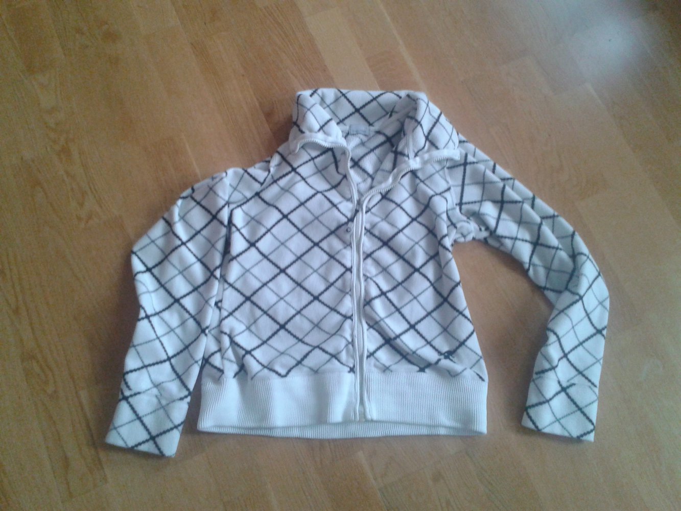 Strickjacke weiß schwarz kariert