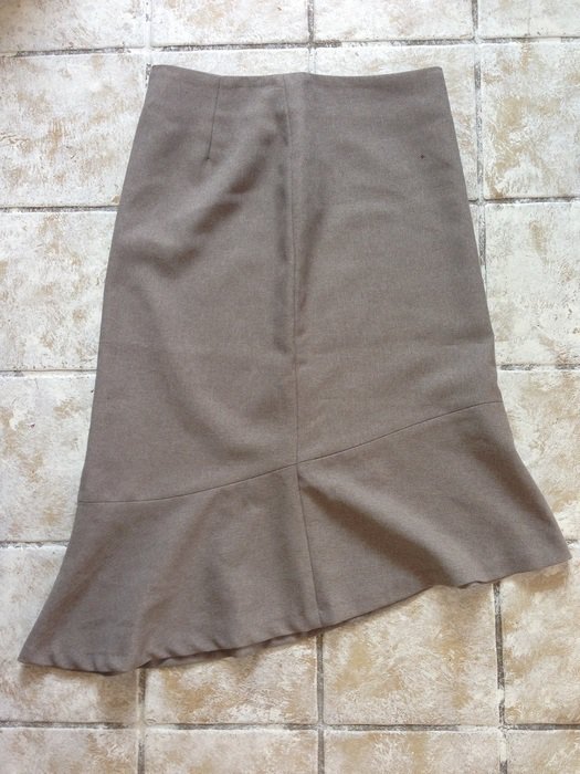 Midirock! Asymmetrischer H & M Design mit raffiniertem Schnitt! Office Wear!