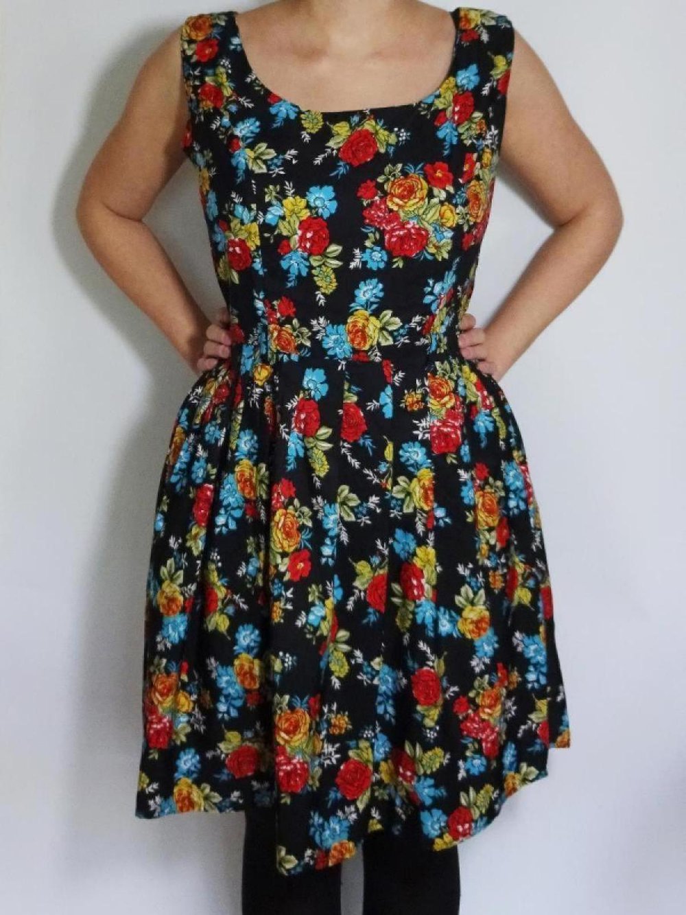 Blumenkleid NEU Sommerkleid Cocktailkleid Gr. 42 Gr. M Gr. 14