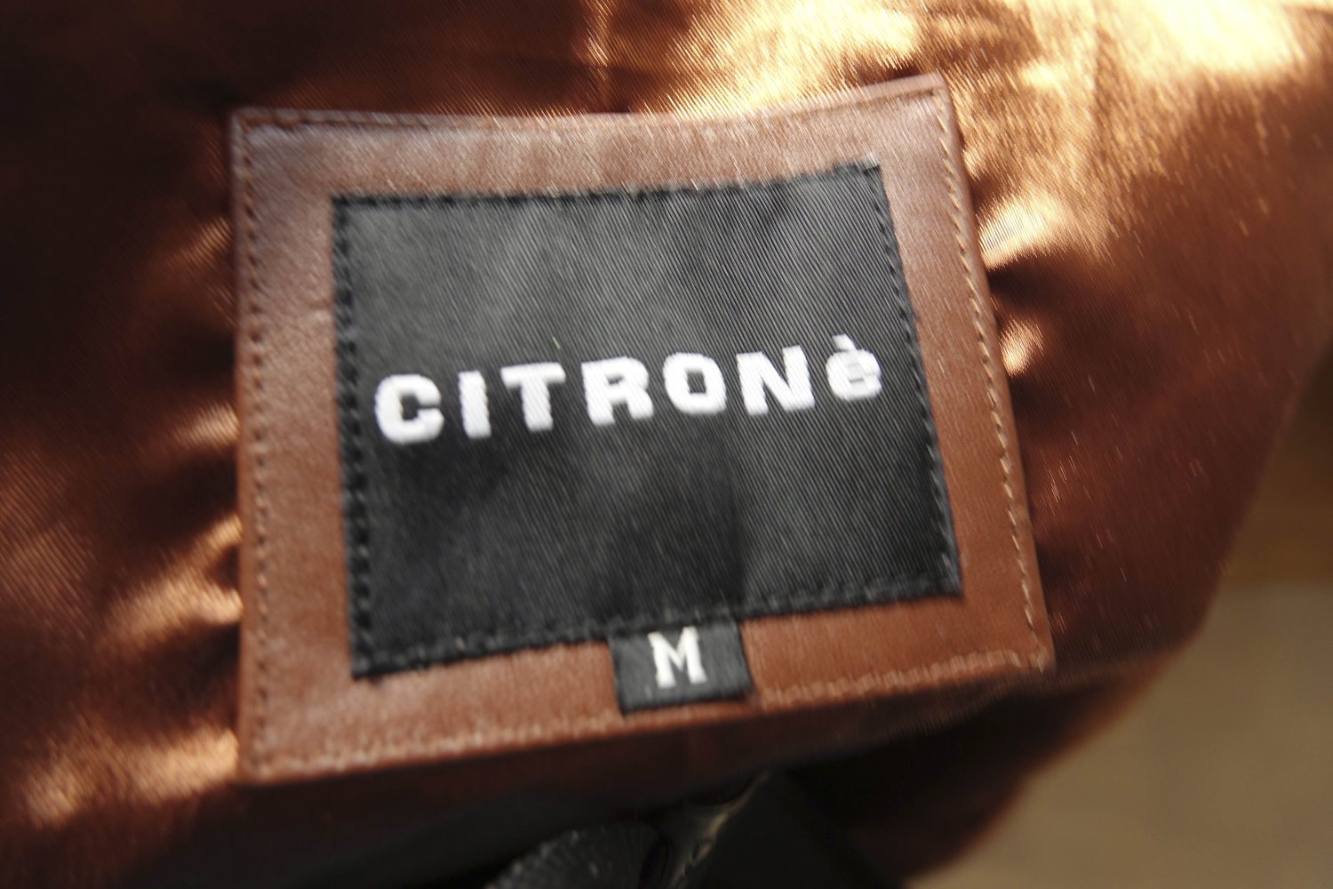 Schöne braune Damenlederjacke in M aus echtem Leder