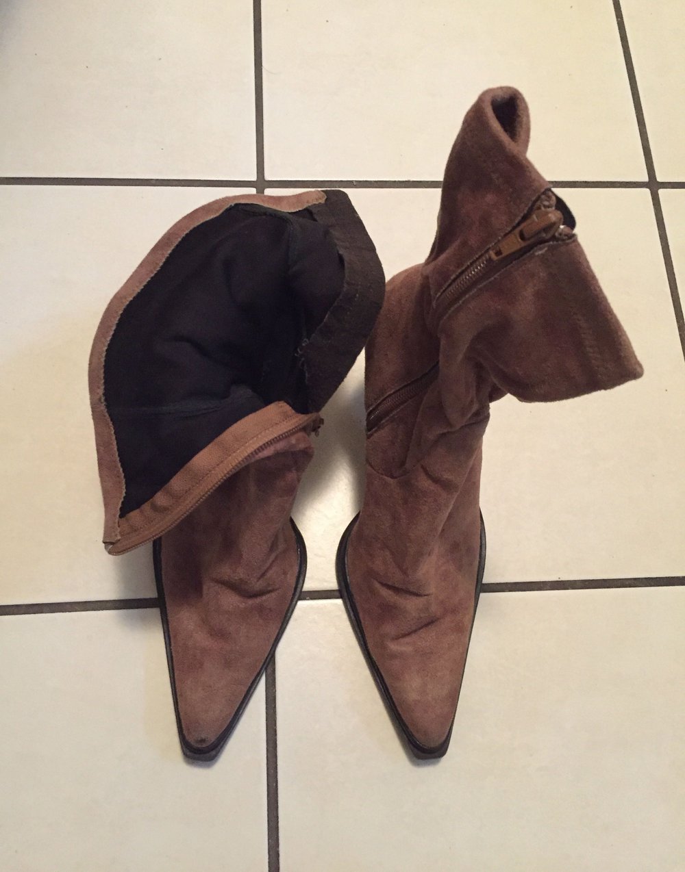 Schicke Stiefelette Wildleder Cowboystiefel Stiefel Schuhe Spitze Form 38 Absatz 