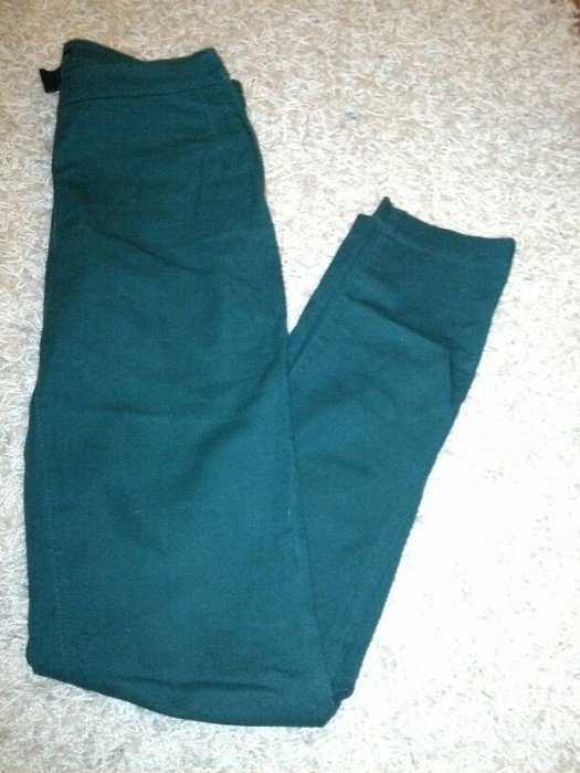 Dunkelgrüne Hose von H&M