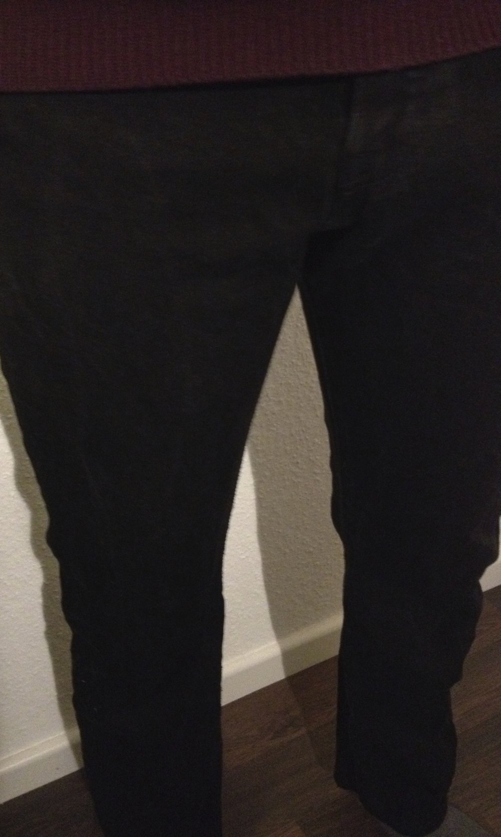 Coole dunkle Jeans von H&M