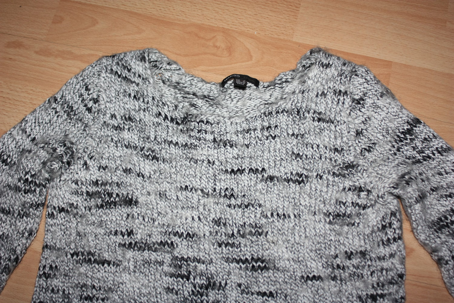 Graumelierter Wollpullover Mango Gr. S