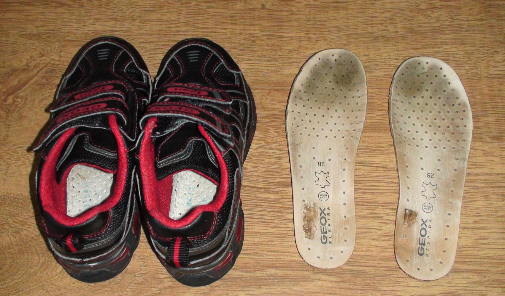 Geox Sneakers mit Blinklicht Gr.28