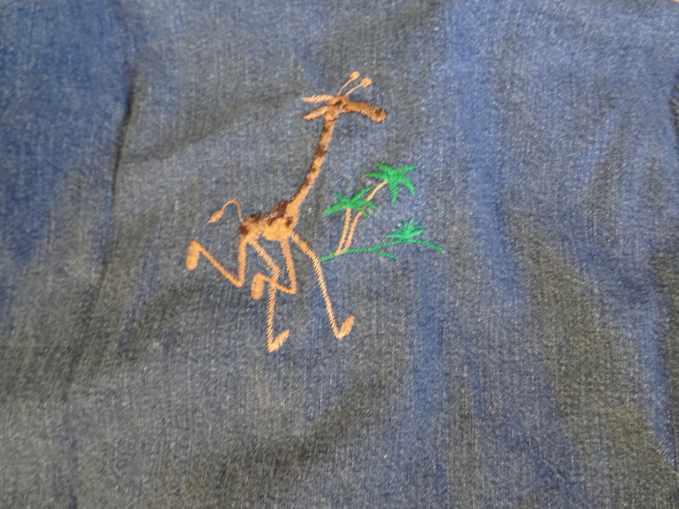 Jeanshemd ca. Gr. 98/104 (angegebene Gr. 3 Jahre)