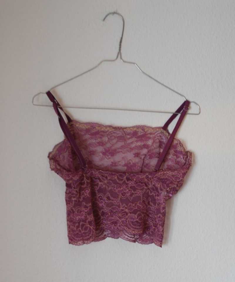 Bustier / Bralet aus lila Spitze
