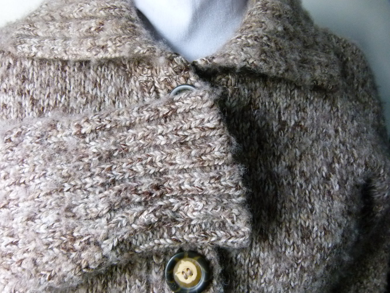 Strickjacke Cardigan, grau braun meliert, Winter Boho Mori Lagenlook