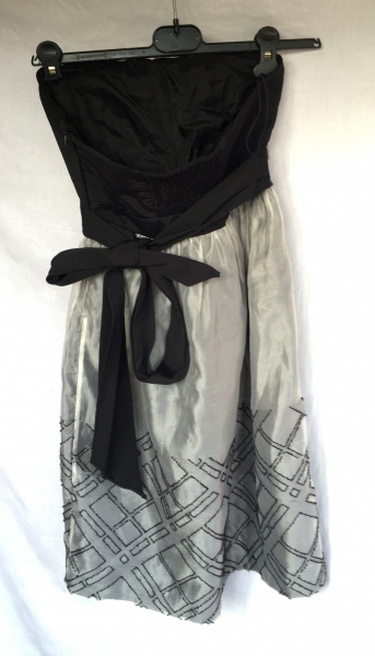 Schickes Kleid