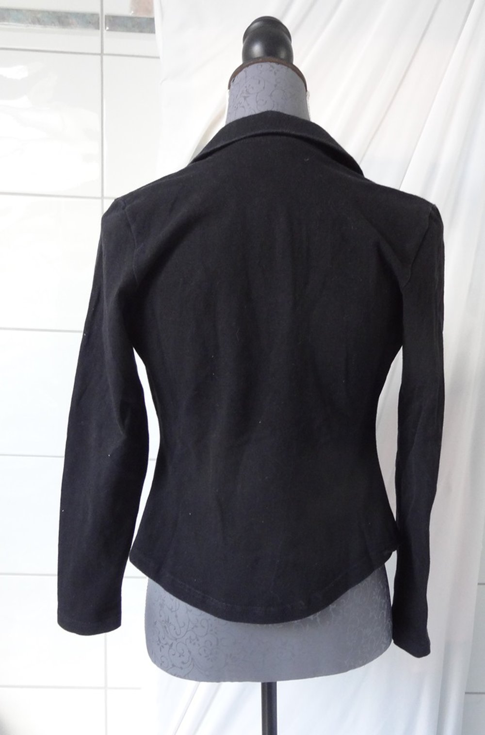 Schöner schwarzer Blazer in Gr. 158