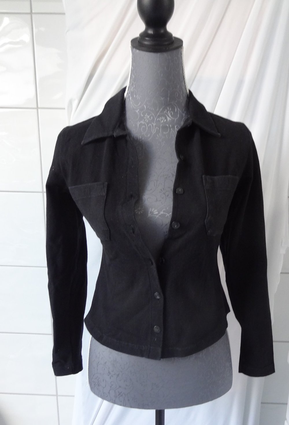 Schöner schwarzer Blazer in Gr. 158