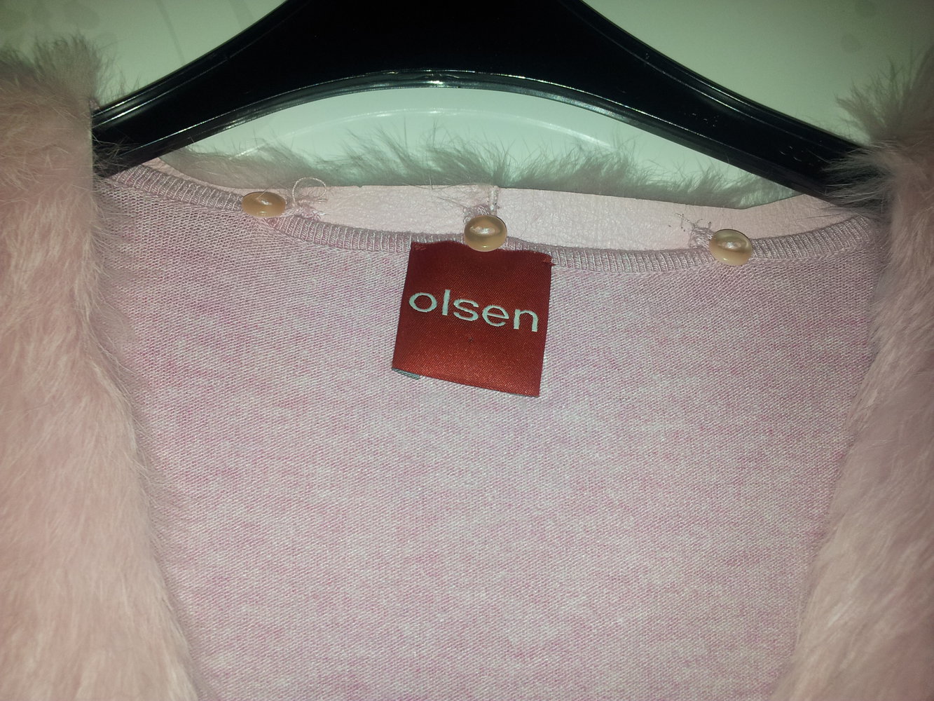 Rosa Pullover mit wunderschönem Fellkragen, tolles Material, sehr weich