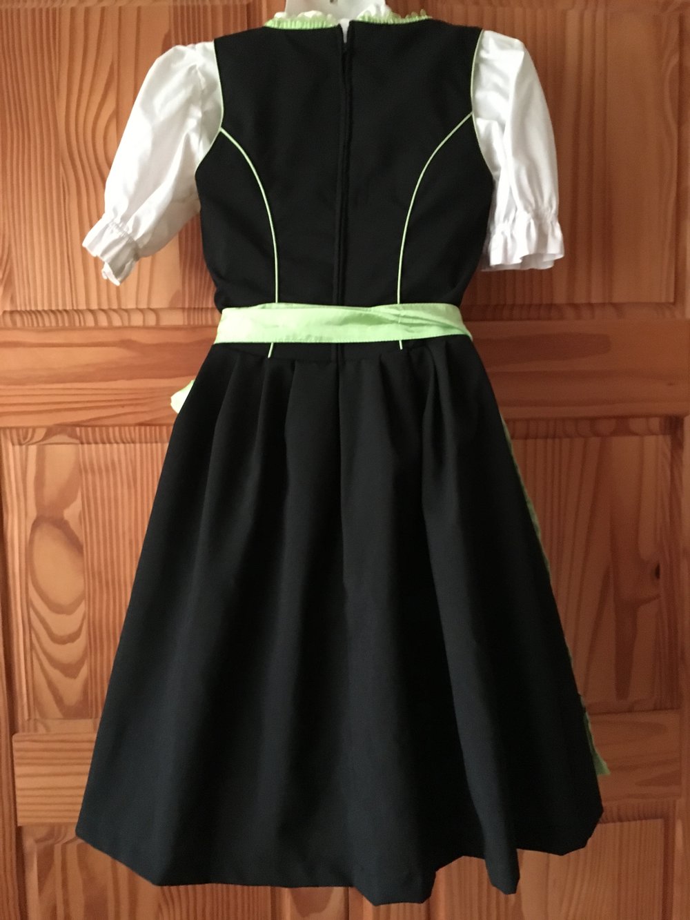 fesches Dirndl von Fuchs Gr 30, Oktoberfest, Kleid