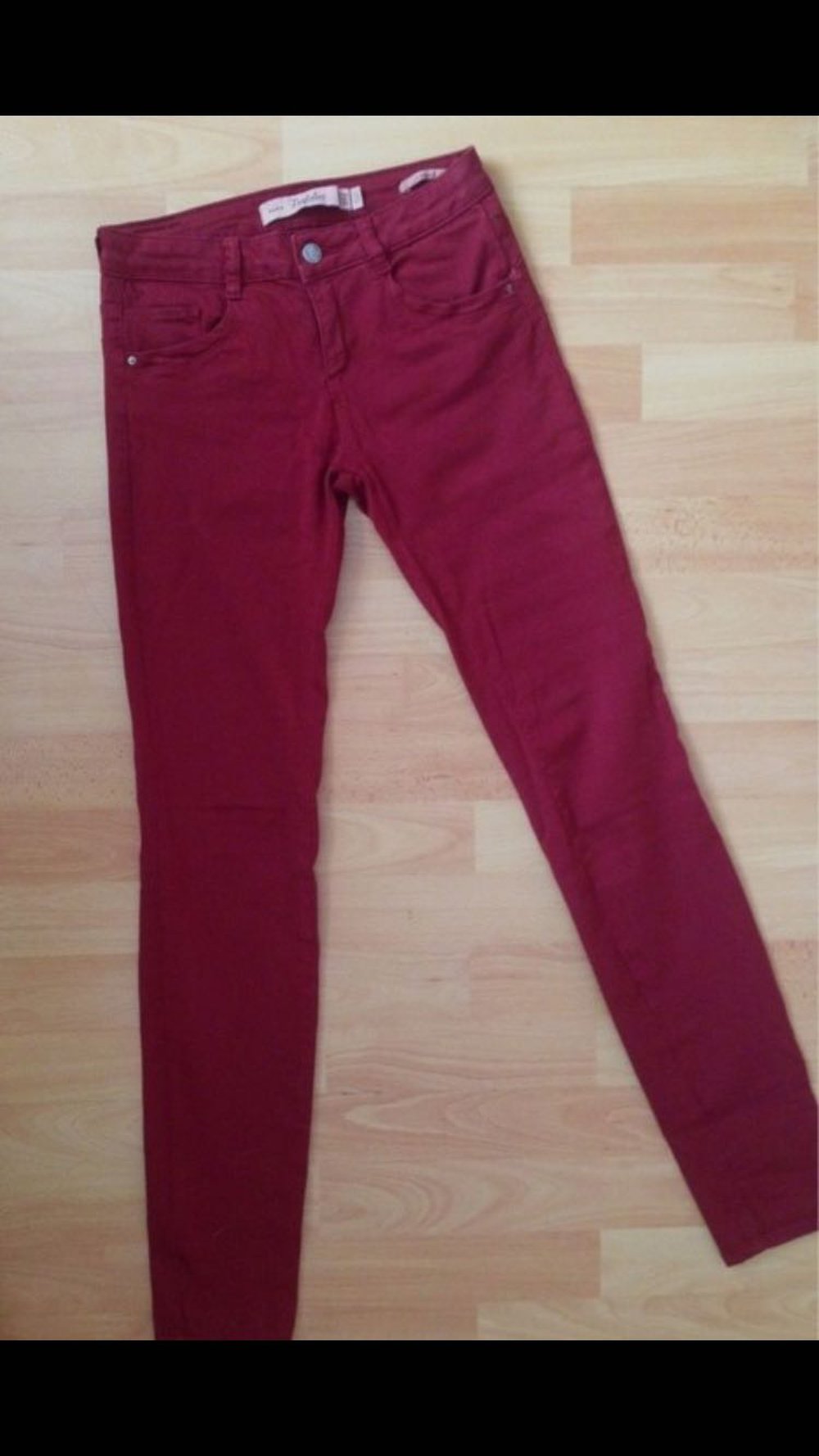 Rote Skinny Jeans von Zara trf