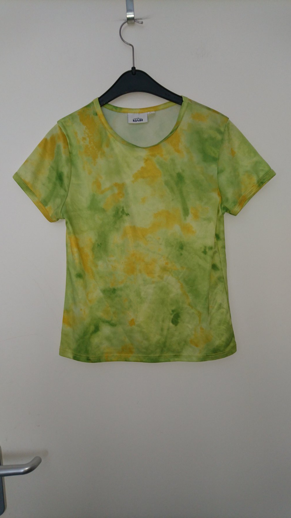 Grünes Shirt Gr. ca 140