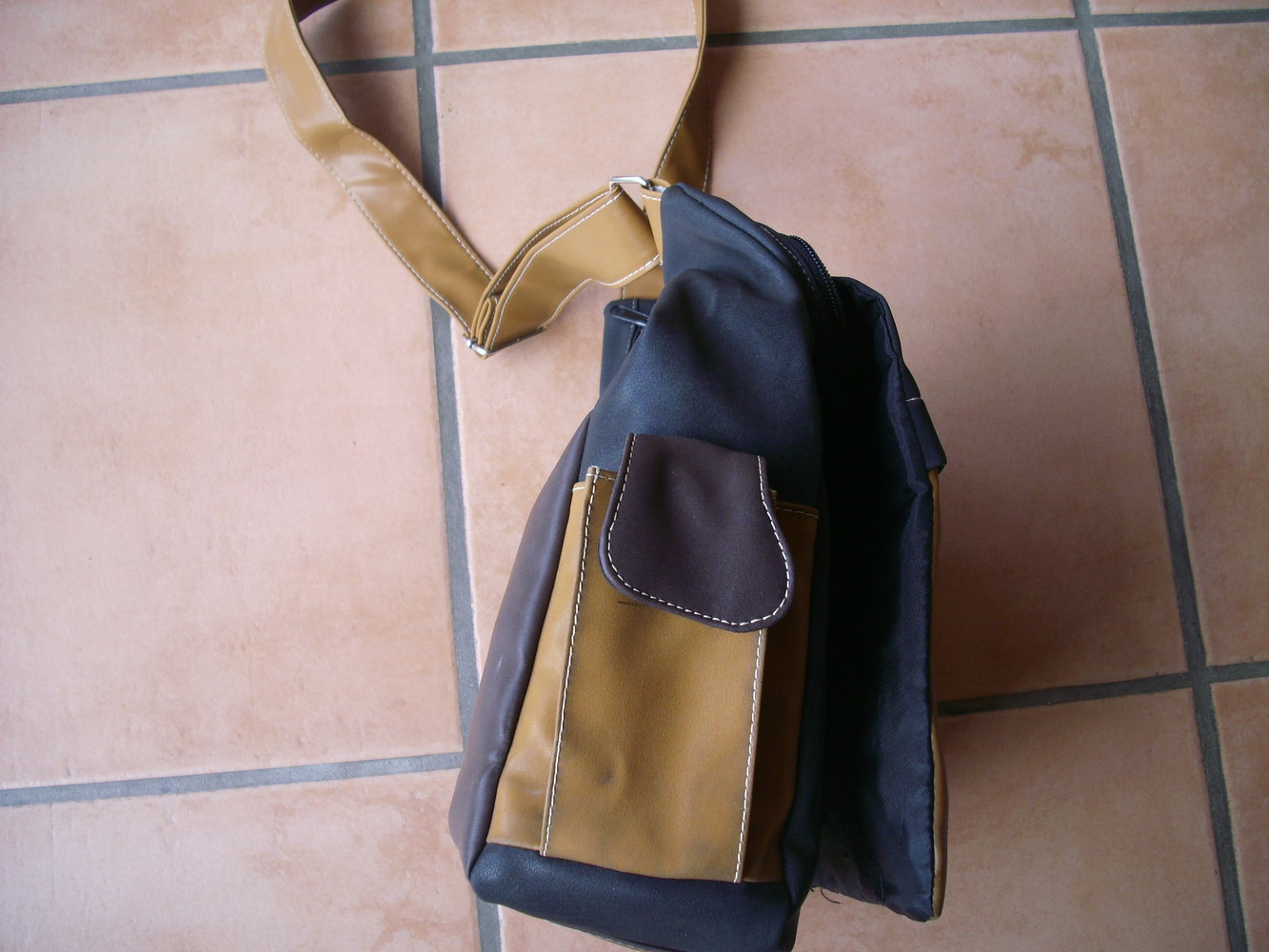 College Tasche, Umhängetasche, Vintage London, Shopper braun, Kunstleder, Tasche, Buisiness, Klassisch Old Scool Look