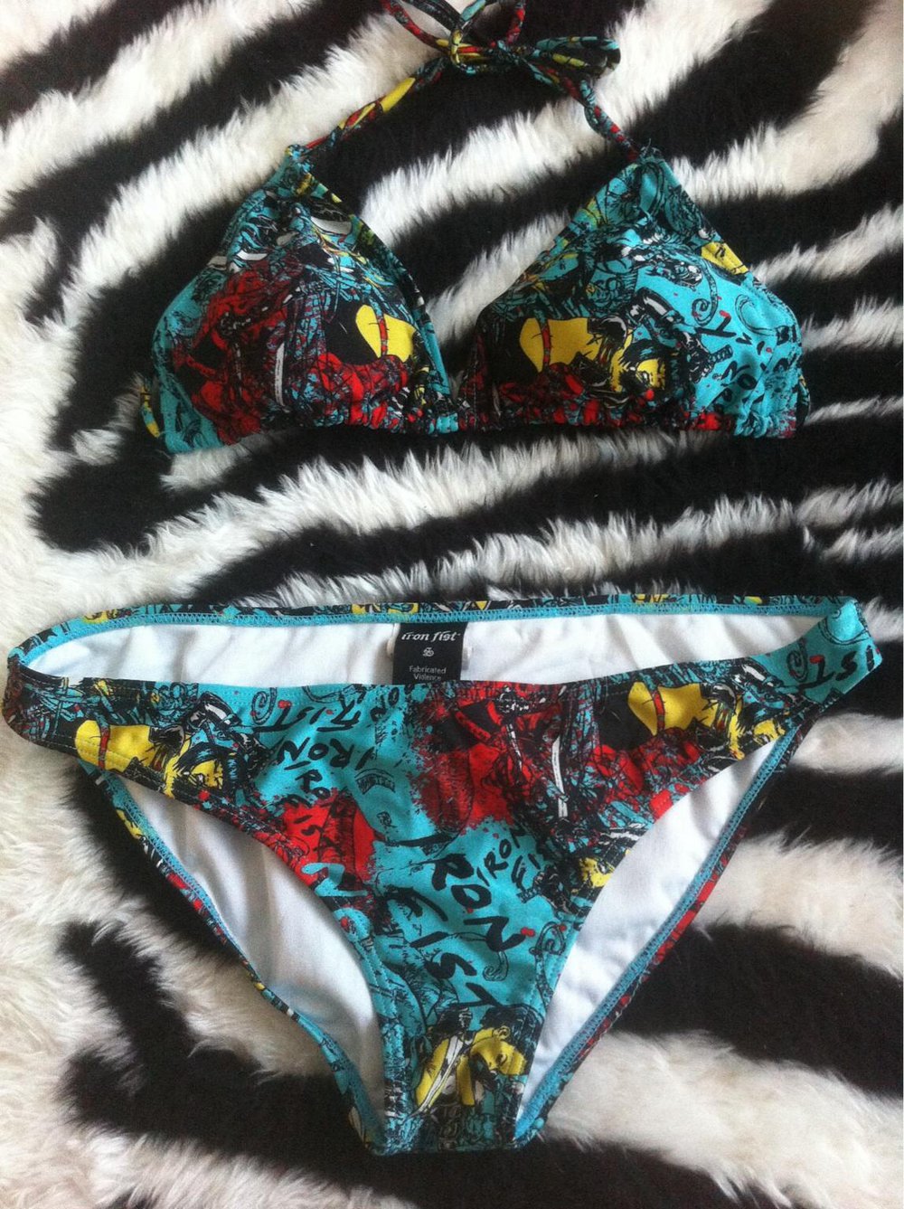 Iron Fist Bikini Set * Gr. S