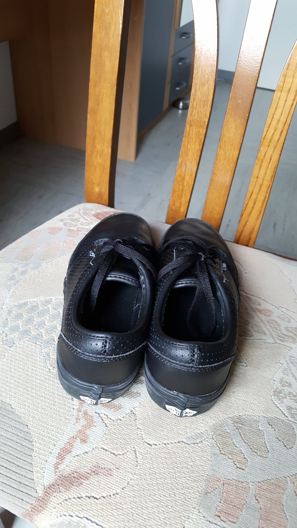 435. Schnürsneakers von Vans, Gr. 39, Leder