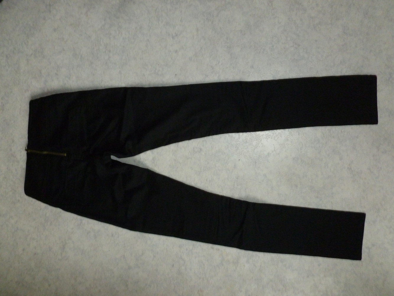 Schwarze hoch geschnitte Jeans Hose
