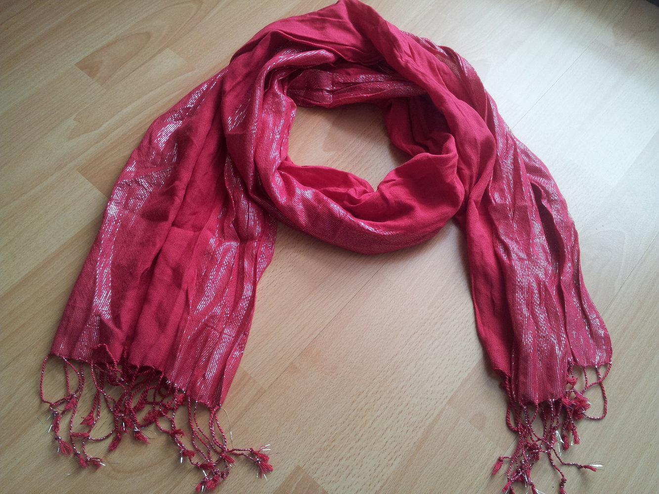 dünner Schal Tuch rosa rot silber Fransen