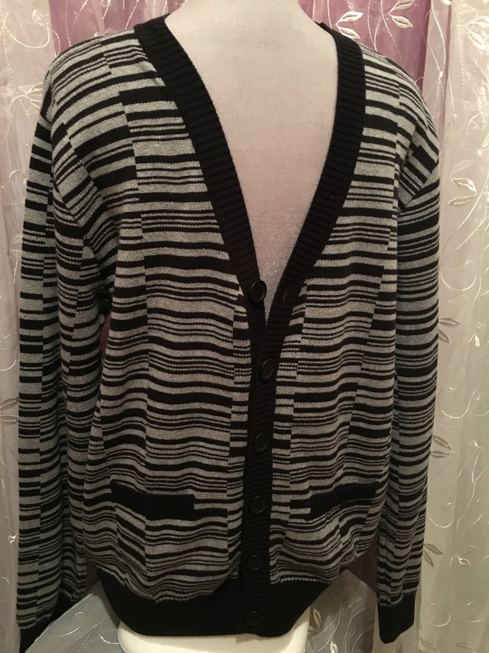 Lässene Strickjacke