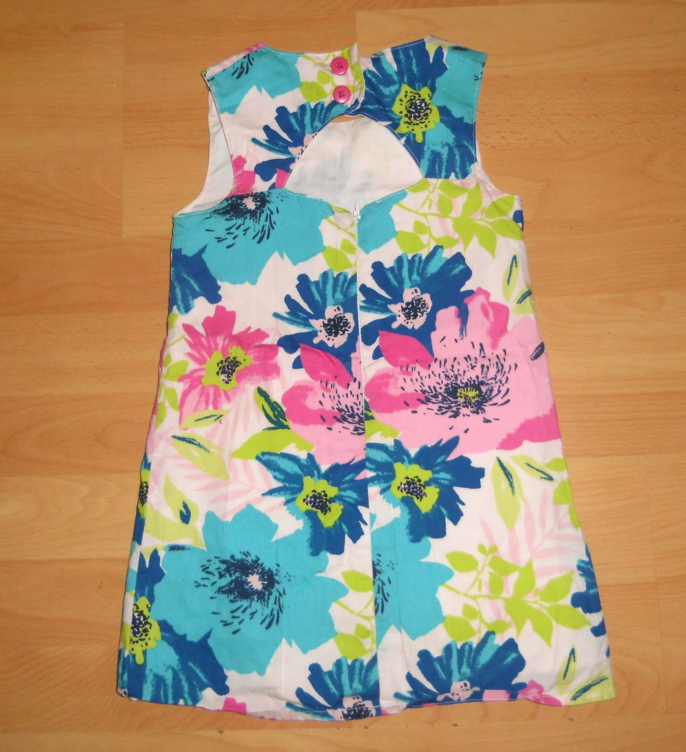 Matalan/engl.- super Kleidchen Gr.4-5y ca 104-110cm