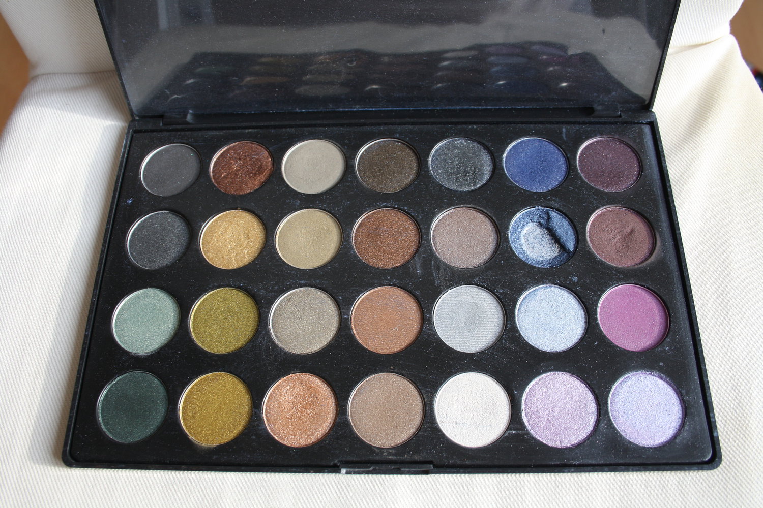 * Zoeva Lidschatten Palette Metallic Stones