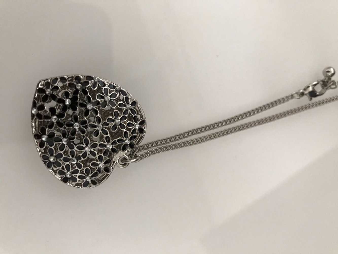 Kette mit Anhänger