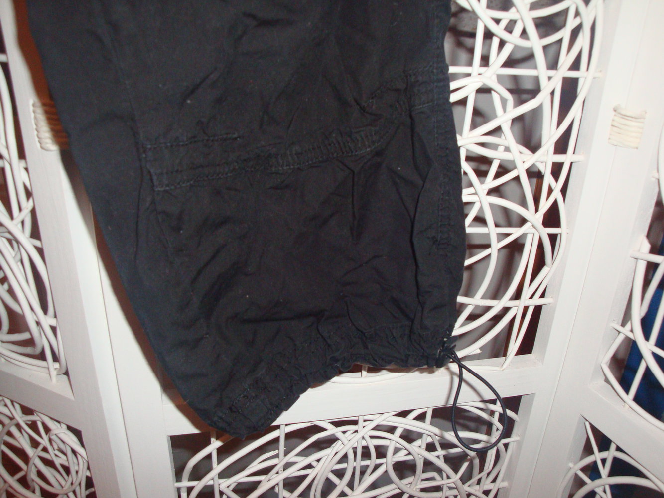 Dreiviertellange schwarze Hose