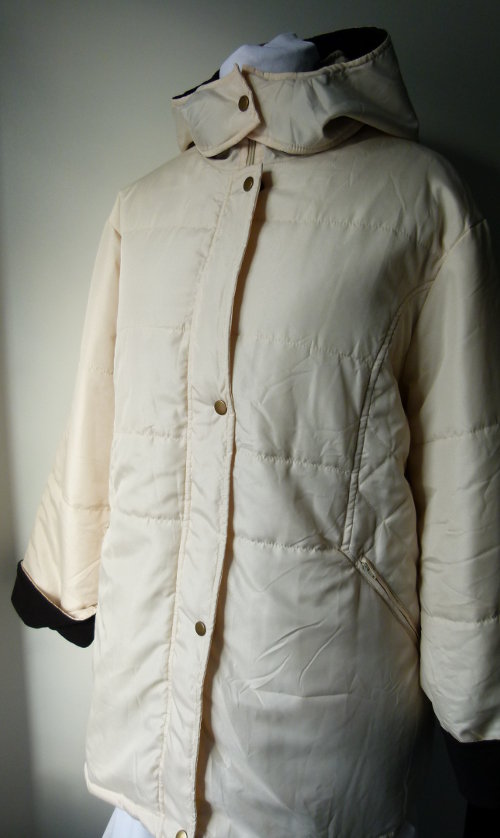 Lange Steppjacke Anorak, creme weiß, mit Kapuze, Boho Mori Lagenlook Übergangszeit Winter