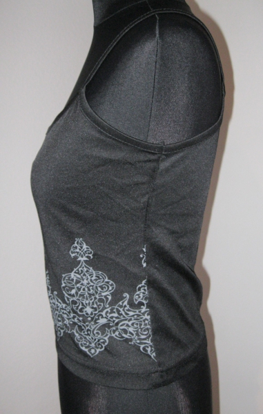 kurzes schwarzes Top mit Ornamenten Print Gr. S