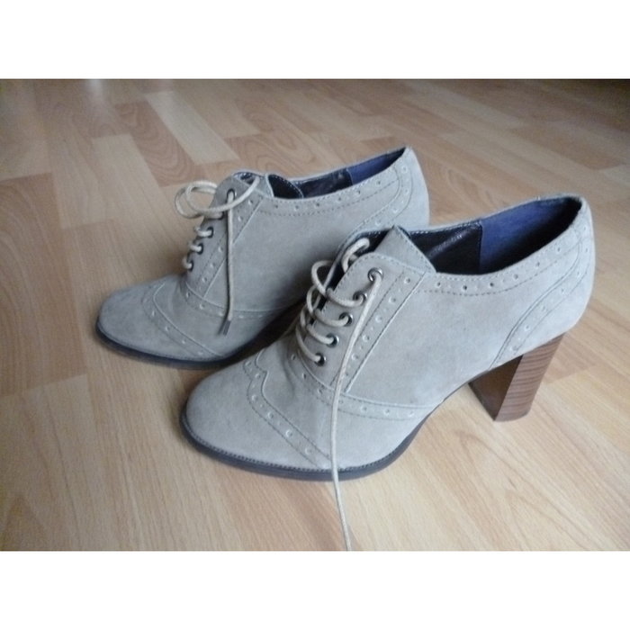 Schnürstiefeletten beige grau 39
