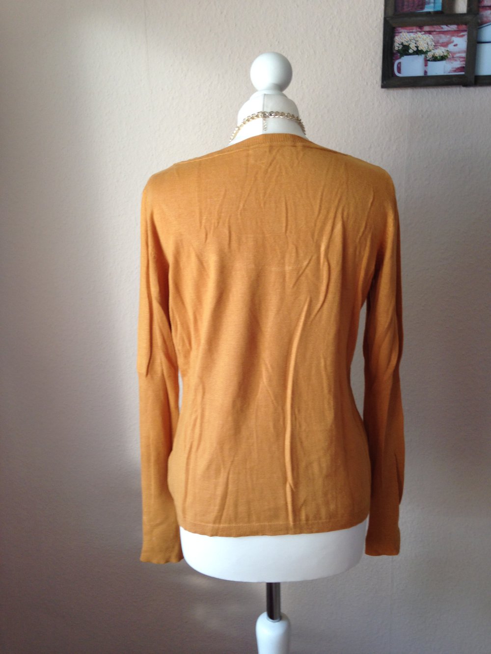 Senfgelber Pullover, Shirt