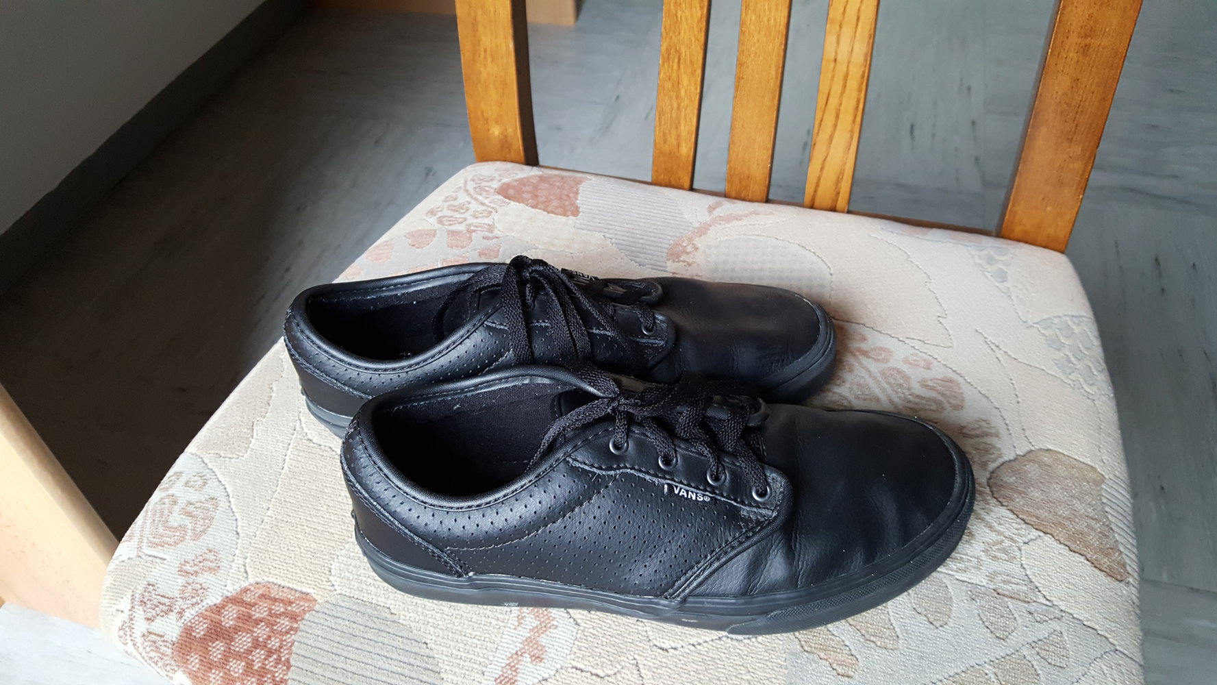 435. Schnürsneakers von Vans, Gr. 39, Leder