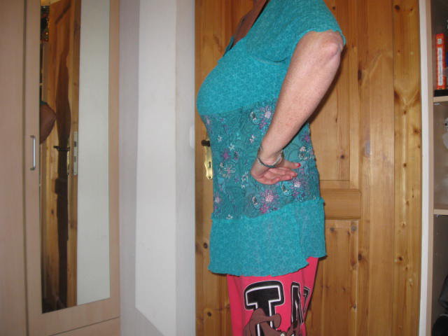 *** Wunderschöne ~ Tunika ~ Bluse ~ Rüschen ***