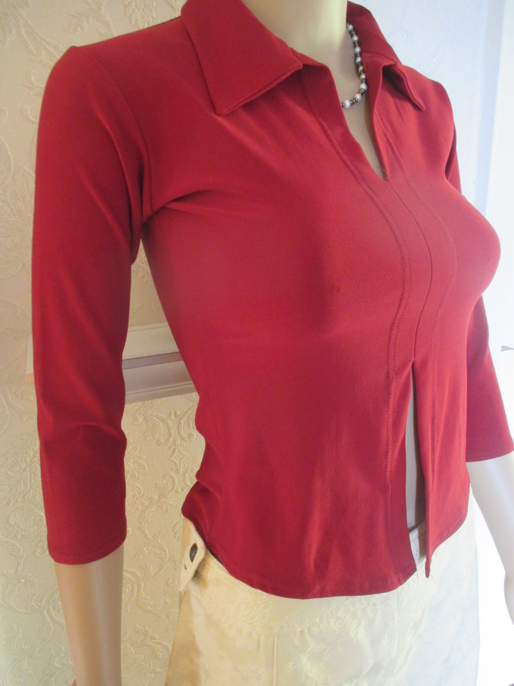 NEU* VINTAGE Seidiges * Bodycon * Dreiviertelarm * Polo * T- Shirt Gr. 34- 36/ XS- S, bordaux dunkel- wein- rot *