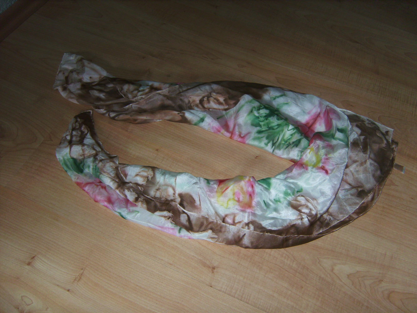 Silk! Einzelstück aus Seide! Tolles zartes Seidentuch in Pastellfarbenem Blumenprint. DIY Unikat in Batik Look! Tuch, Bandana, Schal, Accessoire, Hibiskus Blüte