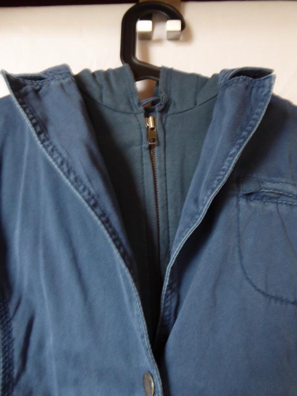 Blaue Jacke mit Sweat-Kapuze von C&A