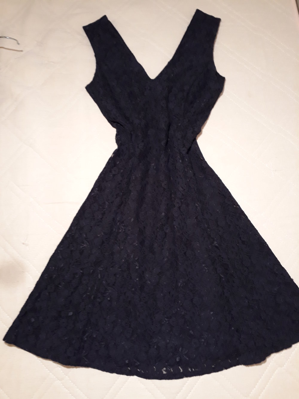 dunkelblaues Kleid aus Spitze, Esprit 