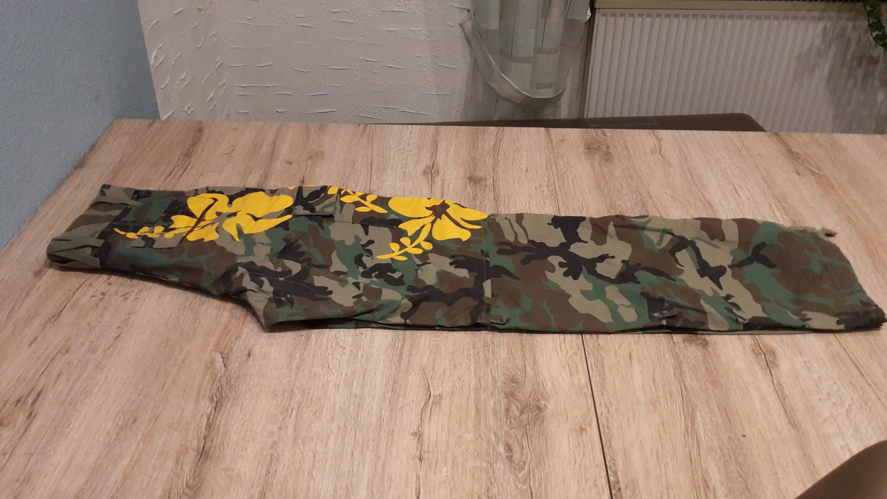 FRAUEN ! Gr.42, Bundeswehr, tarnlook army NEU cargo m. Blume