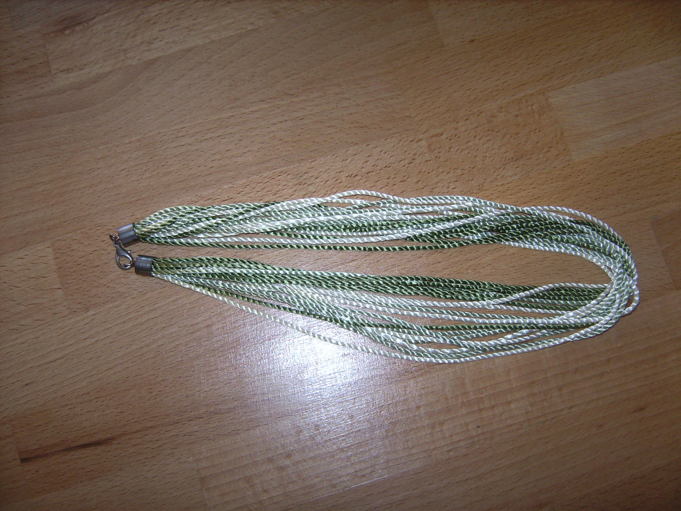 Flechtband, Kette, Vintage Look, Schmuck Naturmaterial.Halskette Bänder grün, 70th, Retro Design