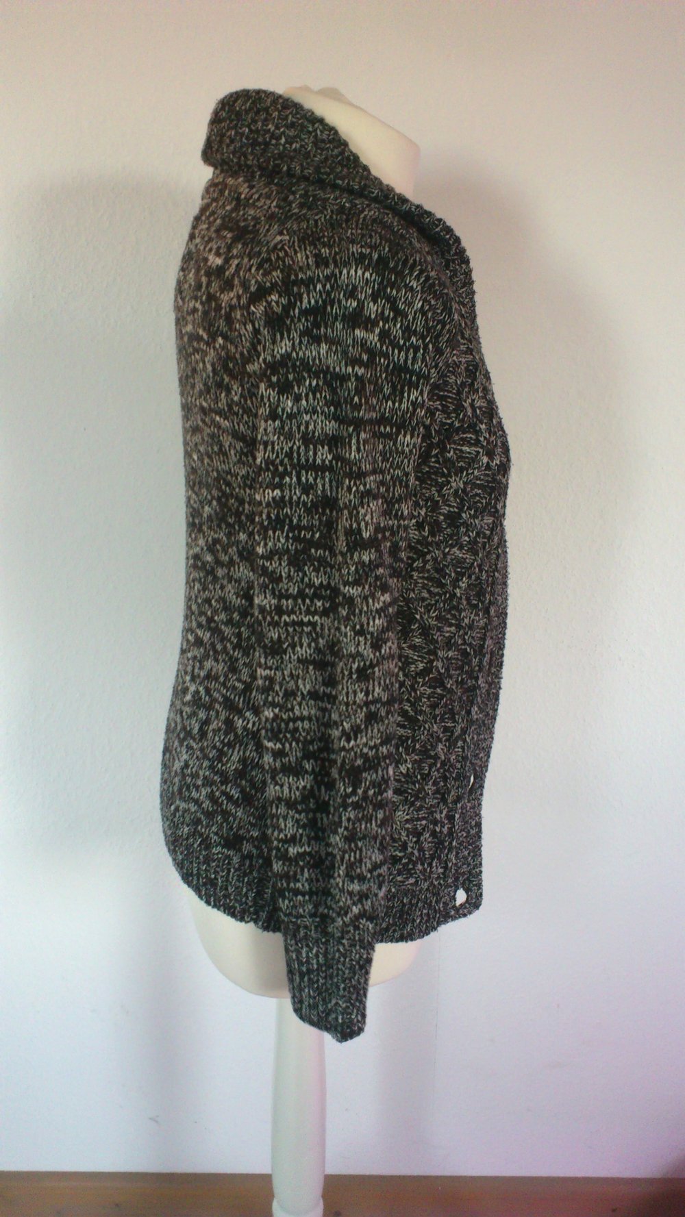 Schwarz braun weiß melierter Cardigan hüftlang Größe XS S 34 36 Fresh Made