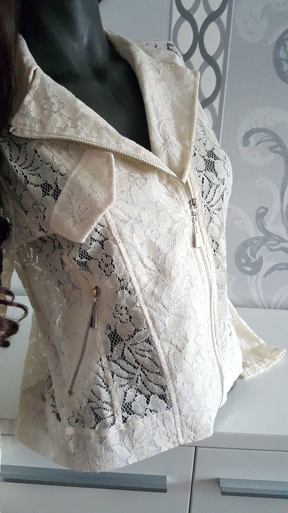 Spitzen Jacke Jäckchen weiß Biker Look silber Reißverschluss XL auch L 40 42