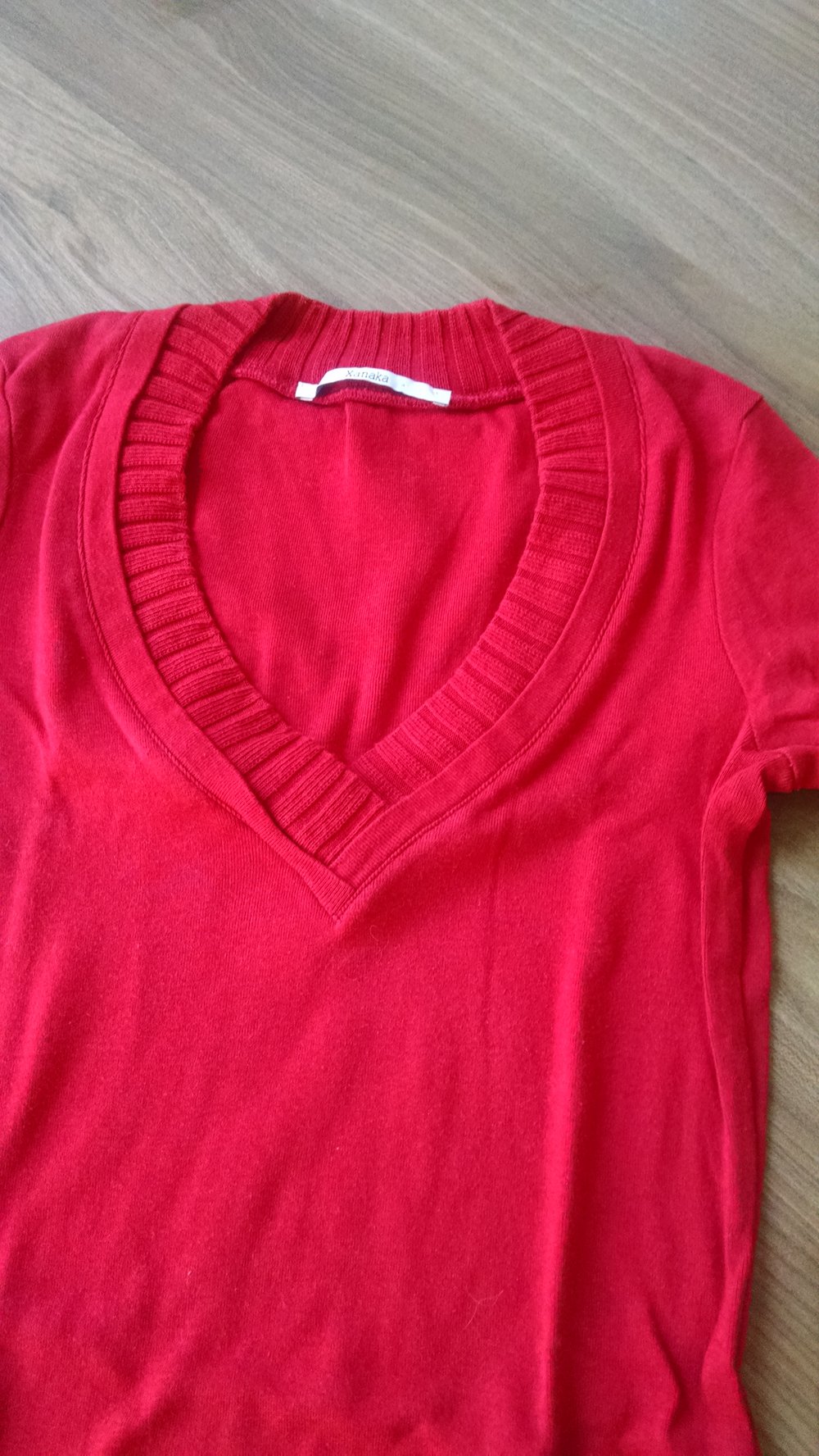 Rotes Langarmshirt mit tollem Kragen