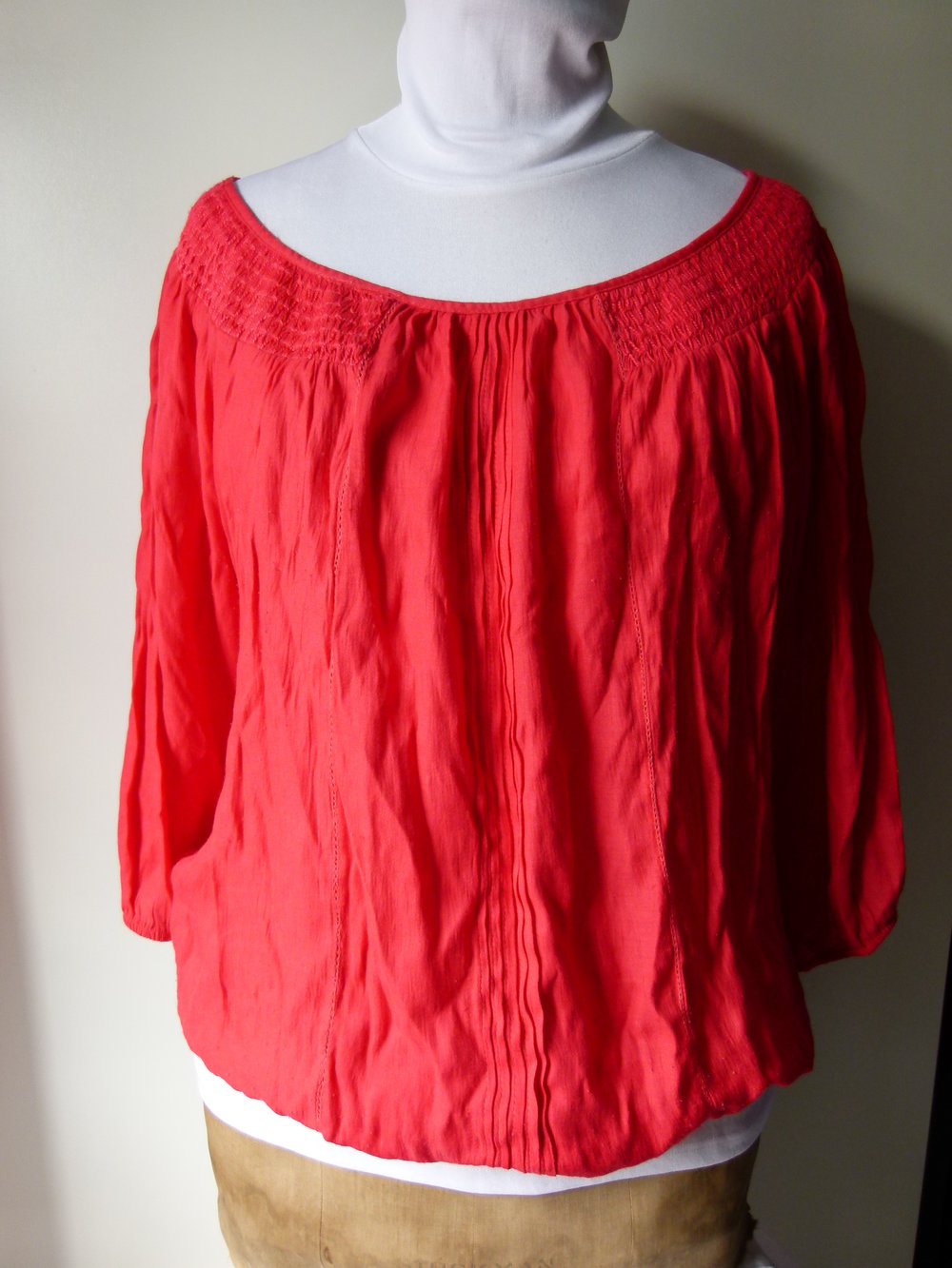 Shirt Tunika Bluse mit gesmokter Schulterpartie, rot, Boho Hippie Goa Festival Mori