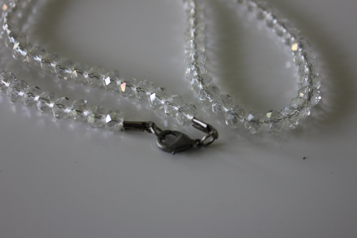 Kette mit Glaskristallen